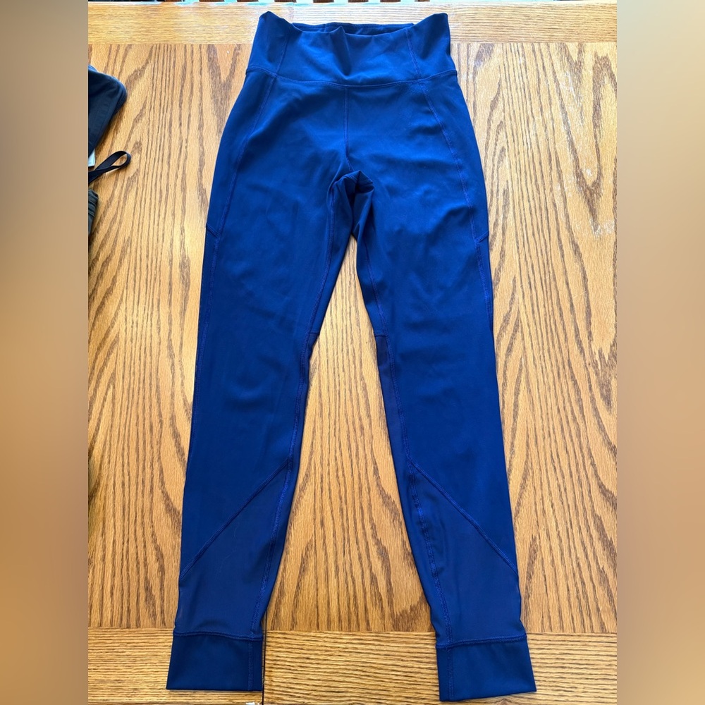 Lululemon High Waist Dark Blue Leggings w/ Mesh Detail - Size 8